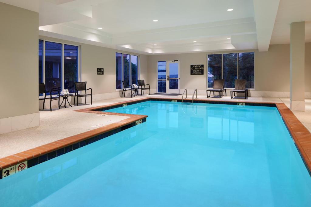 Candlewood Suites - Lebanon, an IHG Hotel photo 2