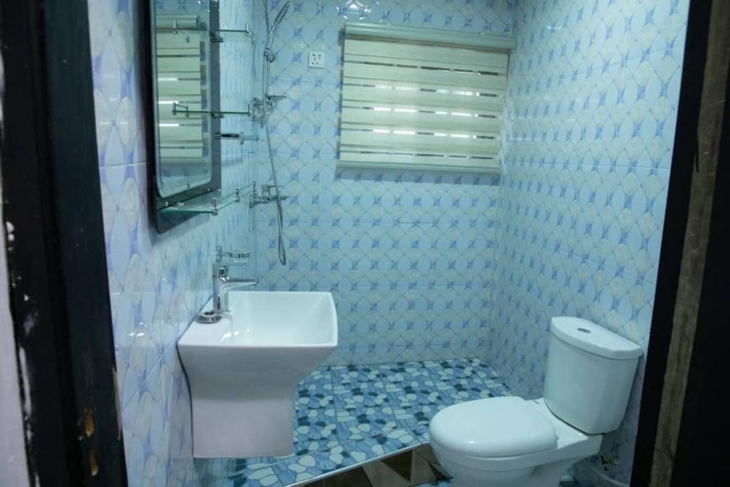 Holly House photo 2