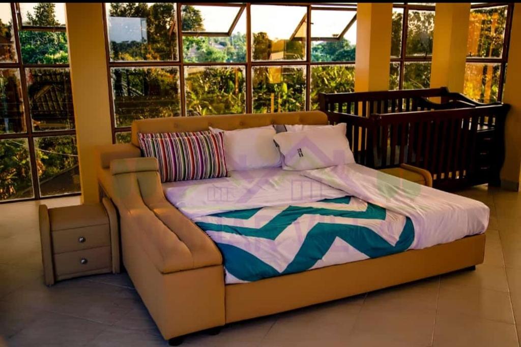 Lwanar Villas and Apartments