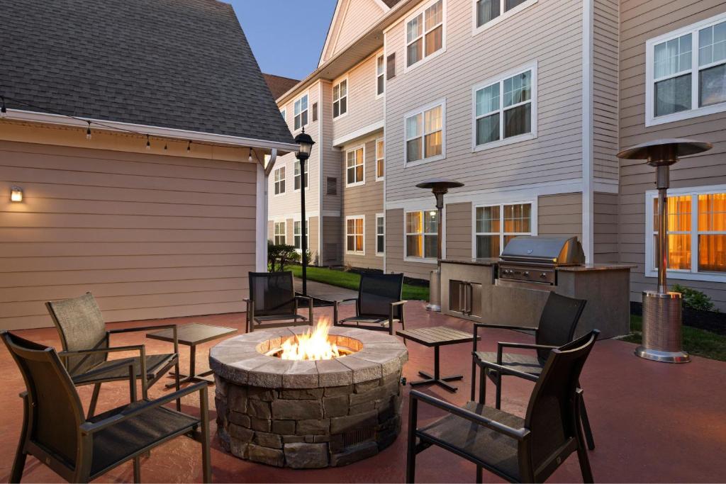 Residence Inn by Marriott Mt. Laurel at Bishop's Gate image