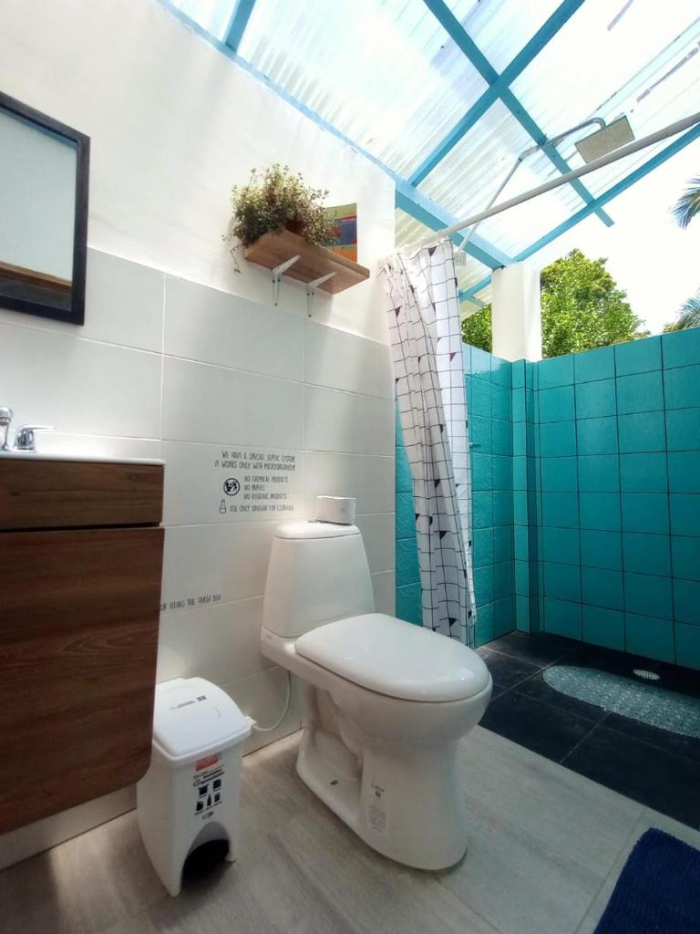 Beach House with AC Surrounded by Nature photo 4