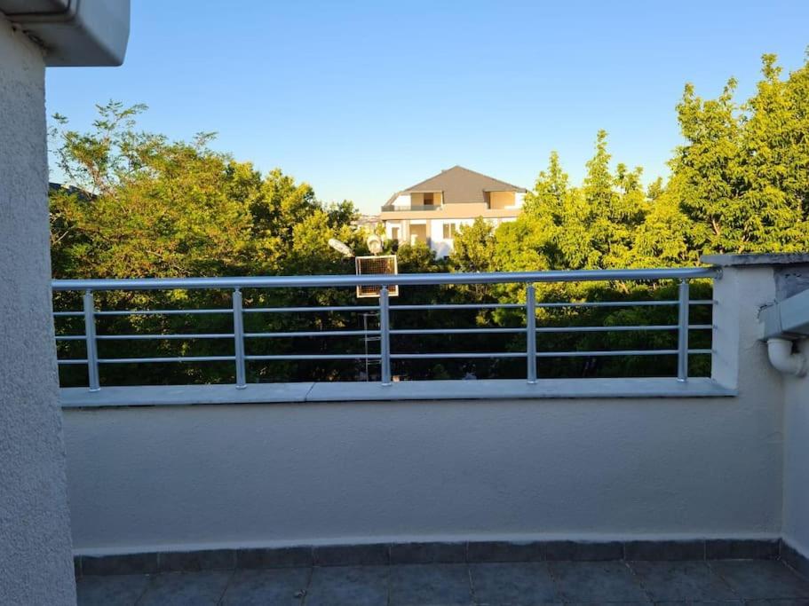 4 floors 8 beds villa photo 3