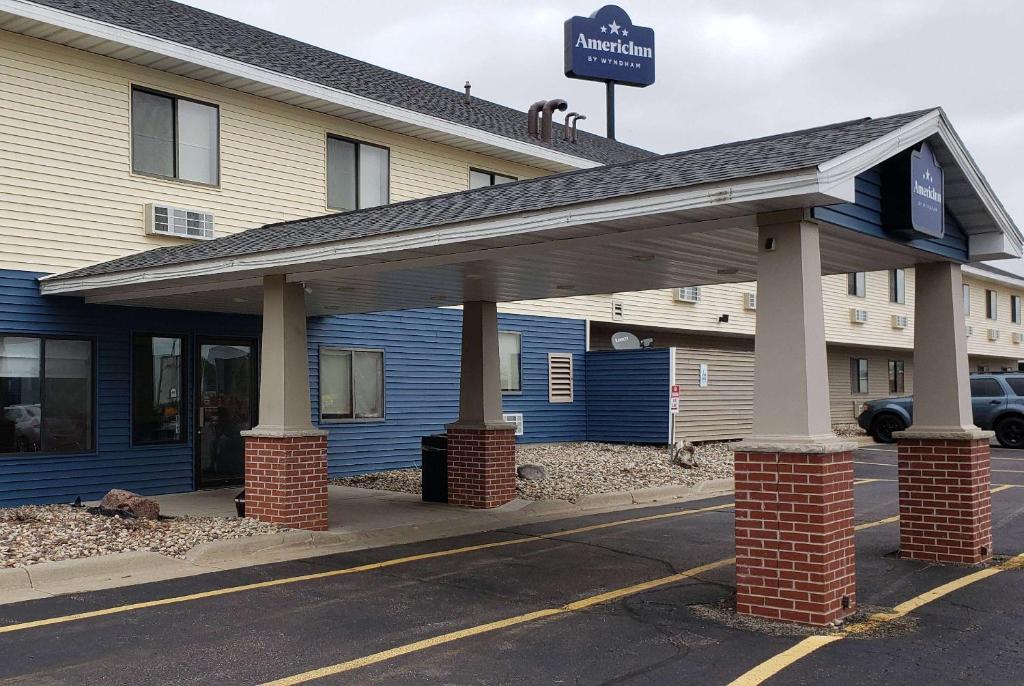 AmericInn by Wyndham Mauston image
