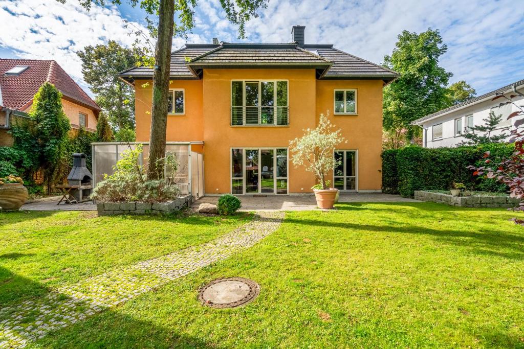 Luxury Hideaway with Garden and Sauna photo 2