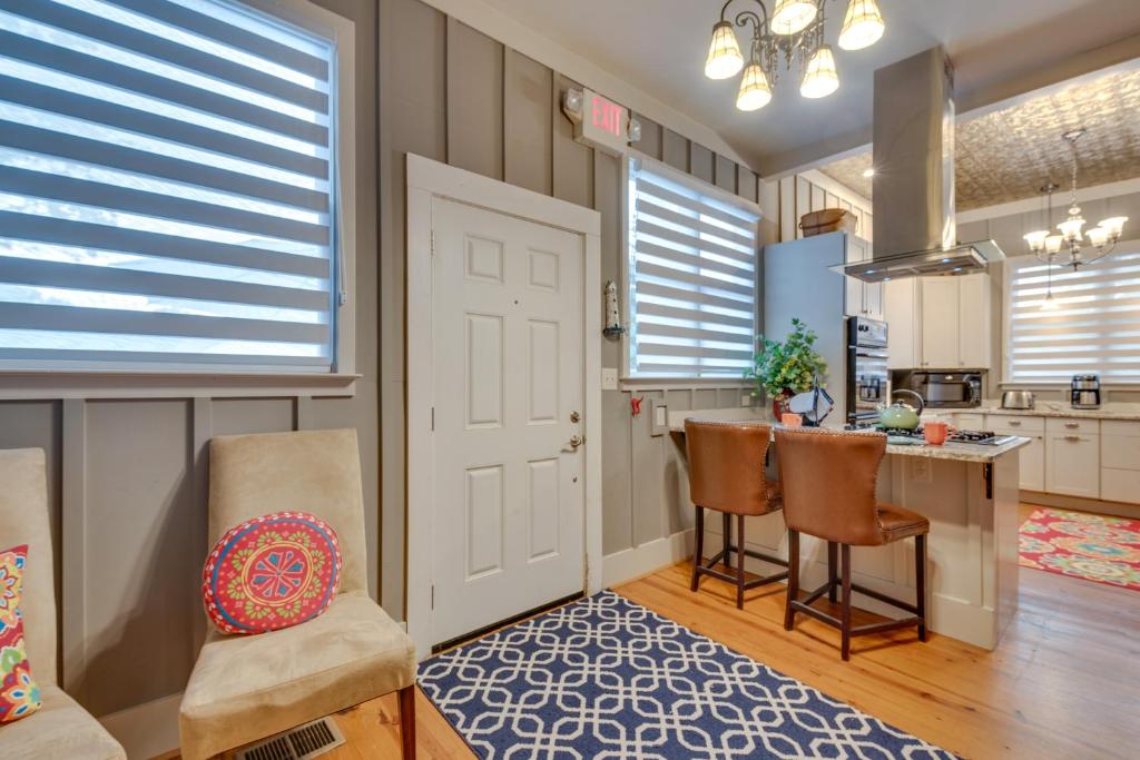 Welcoming Norcross Cottage with Deck and Shared Grill! photo 4