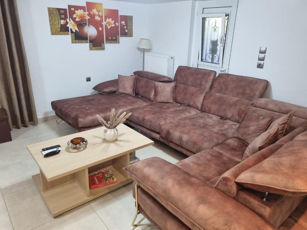 Cozy apartment near sea and airport photo 2