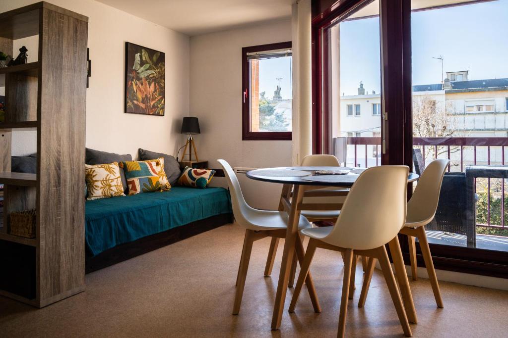Spacieux Studio 2/4 p + Balcon - 150 m de la mer photo 4