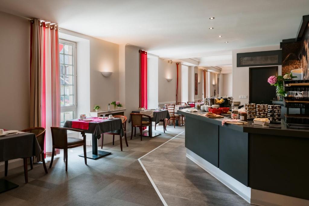 베스트웨스턴 포이티어 센터 르 그랜드 호텔 (Best Western Poitiers Centre Le Grand Hotel) - 화장실