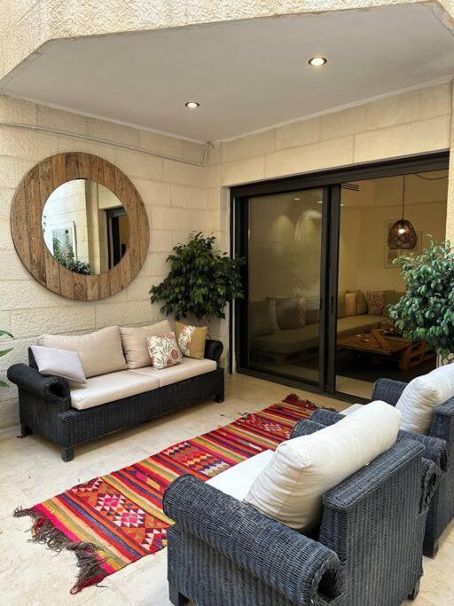 Diplomatic apartment area photo 2