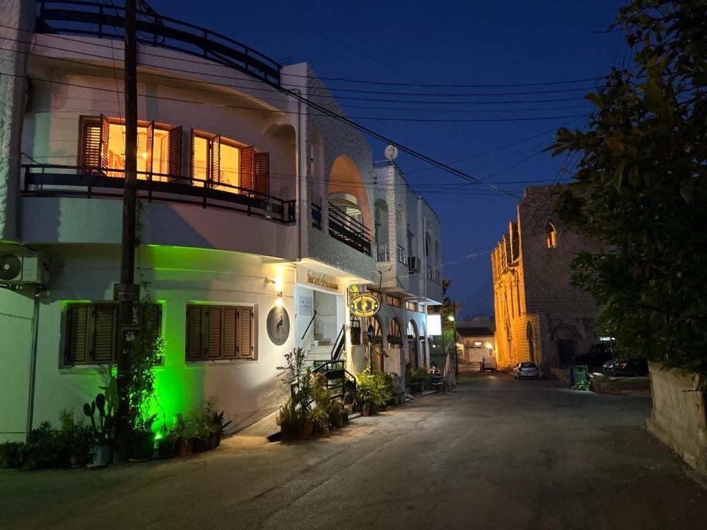 Royal Goddess Guest House, Walled City photo 1