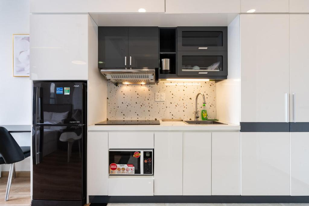 Minimalist and Cozy apartment next to CBD