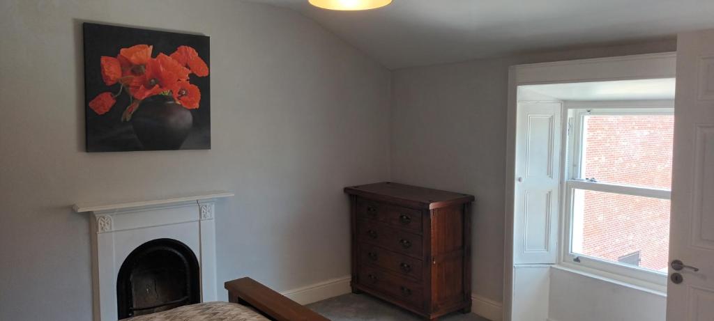 Eglinton Road - Super King - Ensuite photo 4