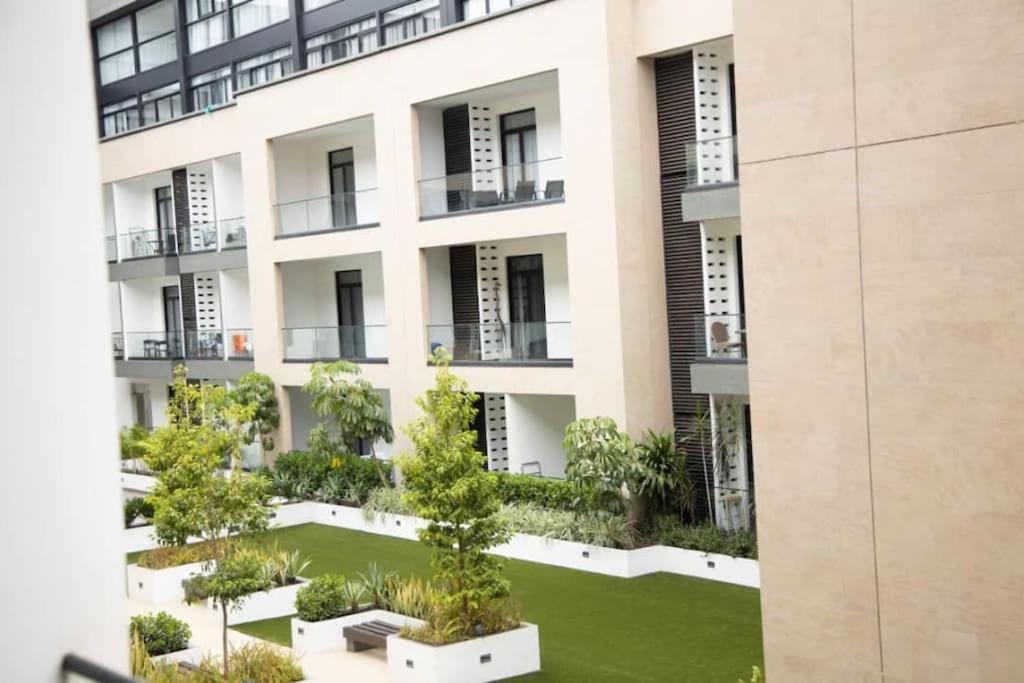 Cantonments 2 Bedroom at Embassy Gardens photo 2