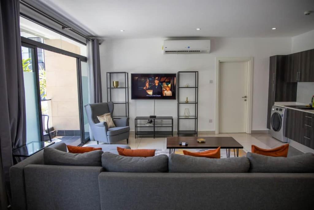 Cantonments Beautiful 2 Bedroom Apartment