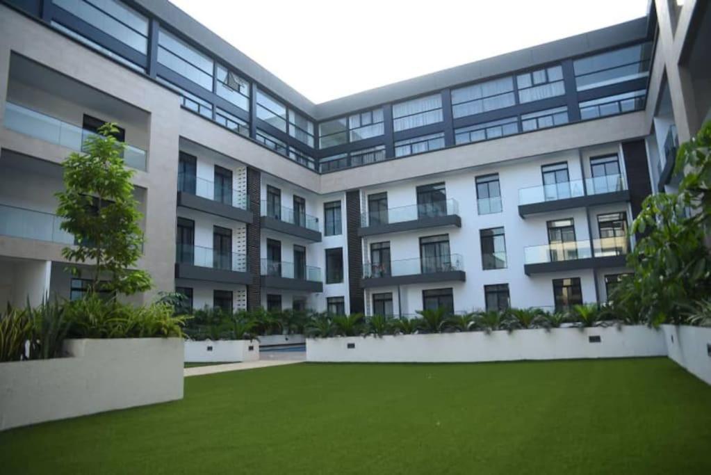 Cantonments Beautiful 2 Bedroom Apartment photo 1