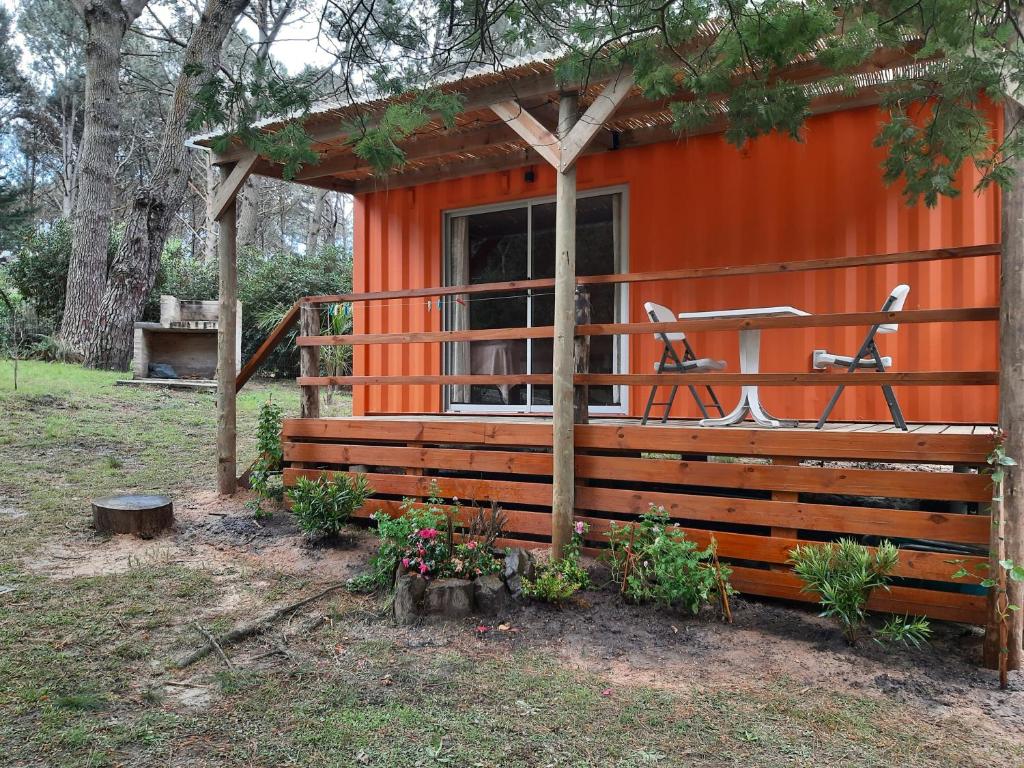 Helles, modernes Containerhaus photo 2