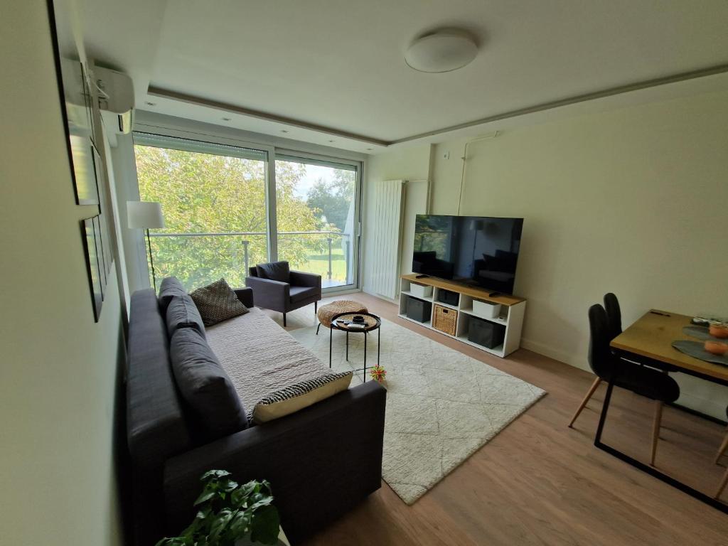 Royal apartment Sava river Blok 70