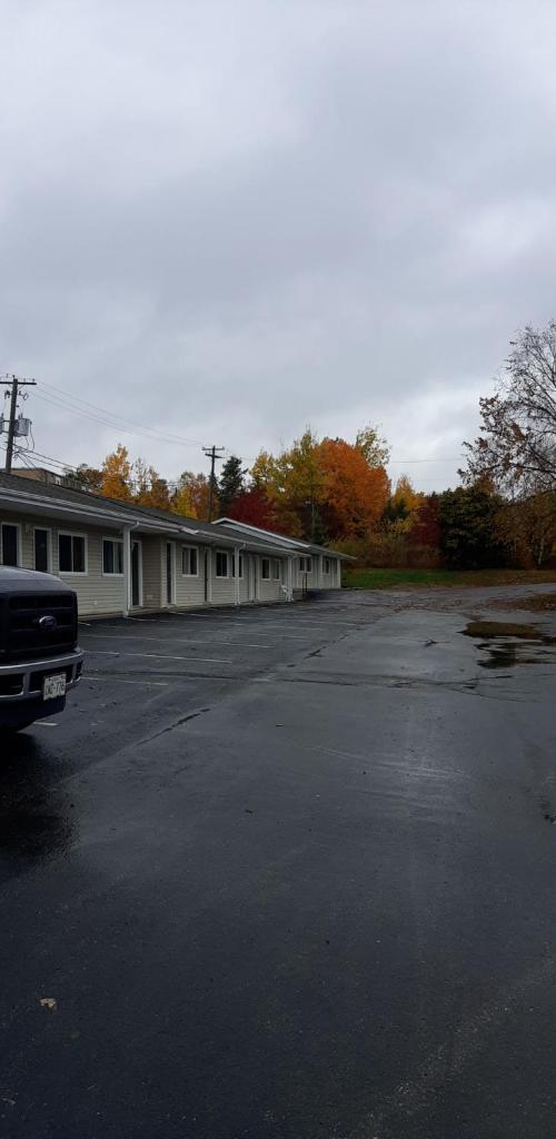 Fundy Line Motel photo 3