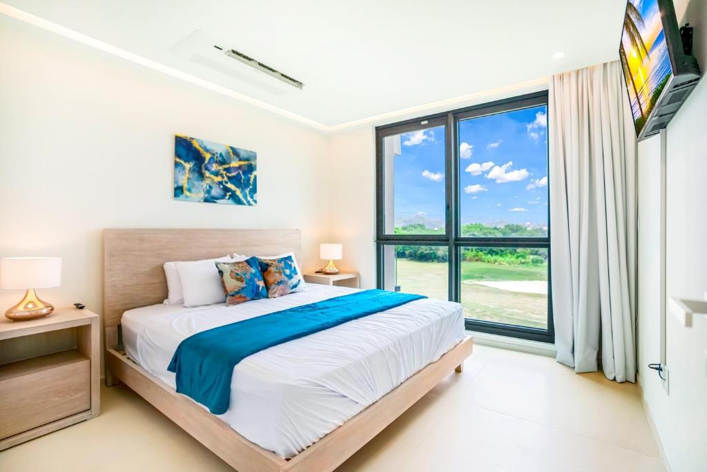 Luxury Oceanview 1BR on beach photo 2