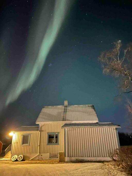 Koselig hus i landlig område photo 2