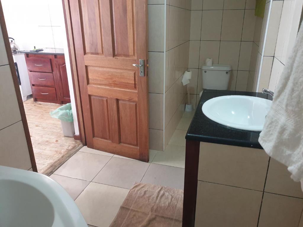 Palmont Commercial Self-Catering Apartments - Beau Vallon photo 2