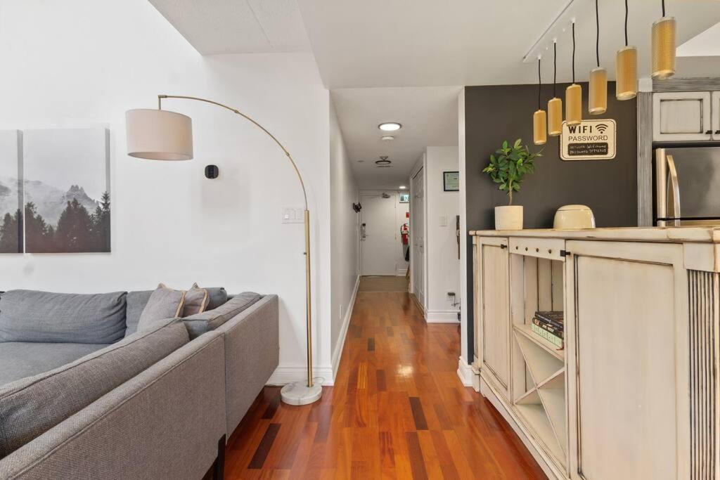 Modern/Rustic 2 Story Condo/3 Min Walk to Village photo 3