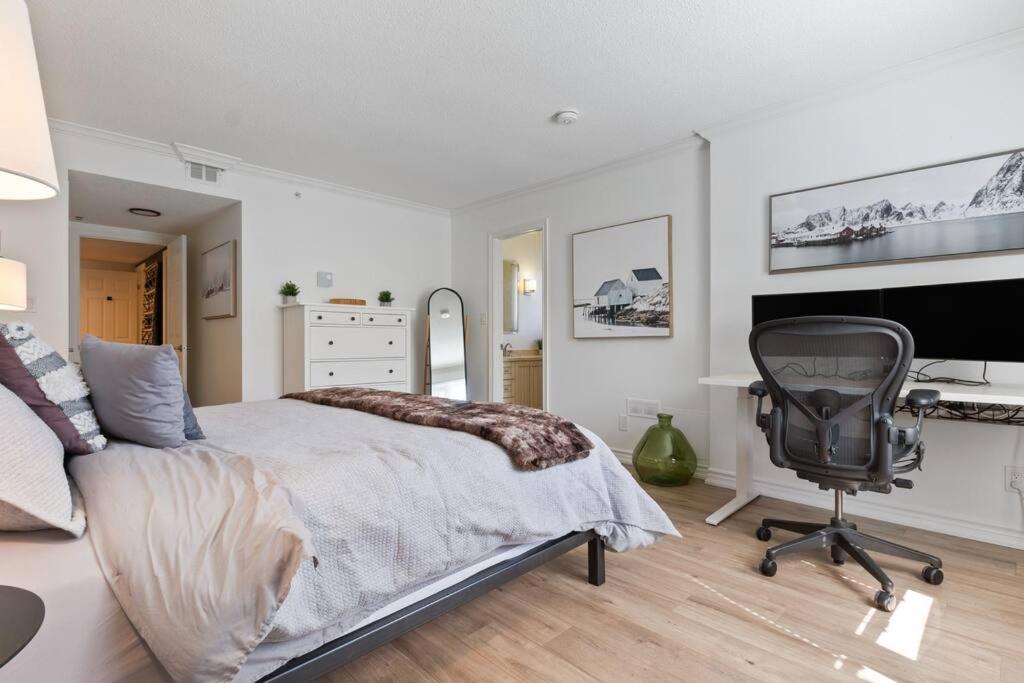 Modern/Rustic 2 Story Condo/3 Min Walk to Village photo 4