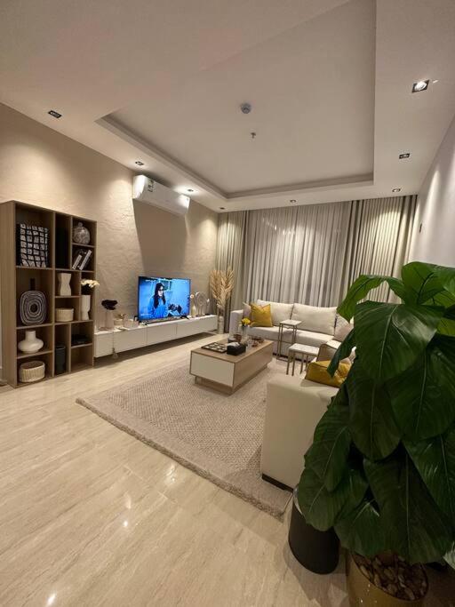 Three Bedroom furnished apartment in north Riyadh photo 4
