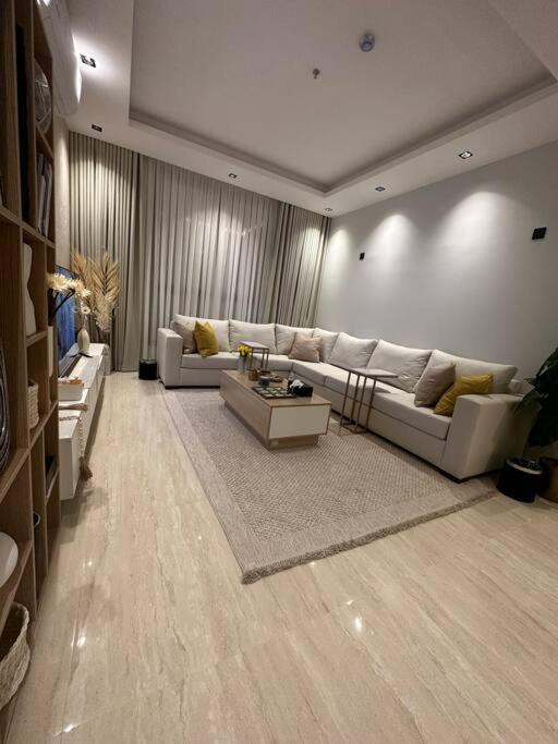 Three Bedroom furnished apartment in north Riyadh photo 3
