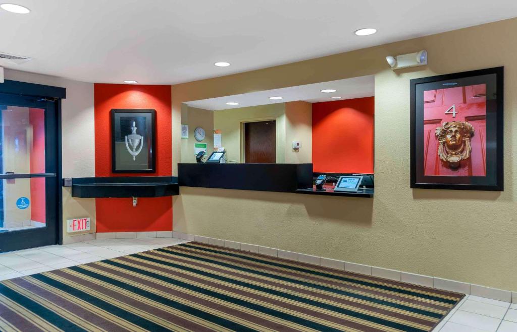 Extended Stay America Suites - Detroit - Metropolitan Airport photo 3