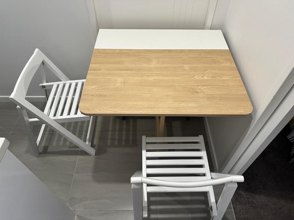 Trafalgar Place photo 4