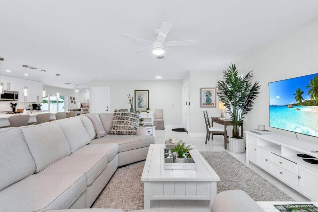 Luxury Designer Delray Beach. 10 Min to the Beach! photo 4