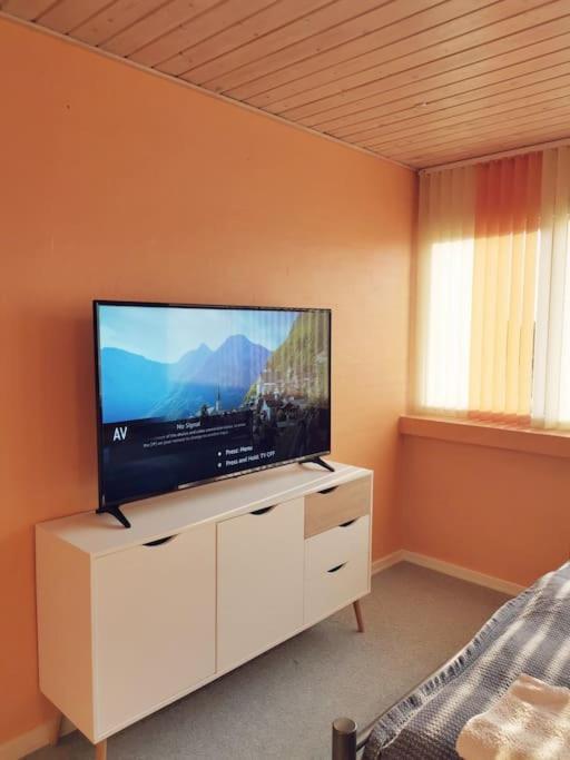 Comfortable 3- bedroom villa with free parking photo 4