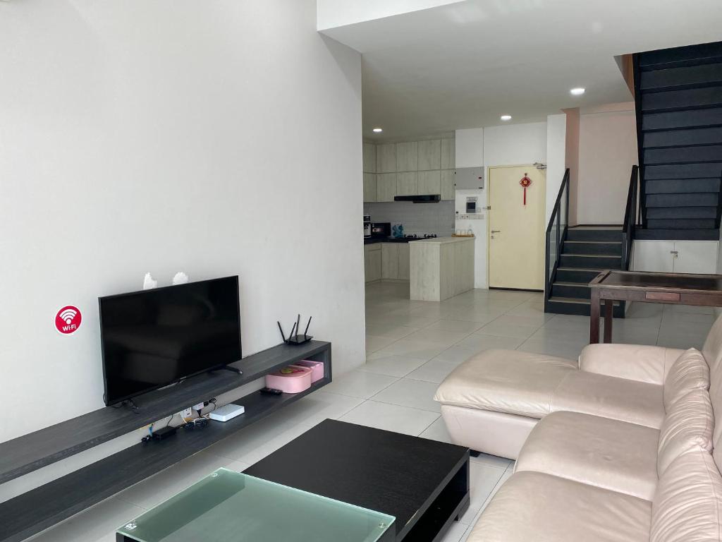The Floorspace DeLoft Emporium Duplex Apartment