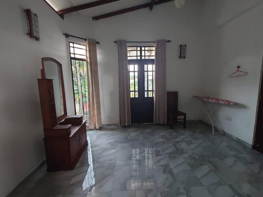 2 Storey House in Athurugiriya photo 4