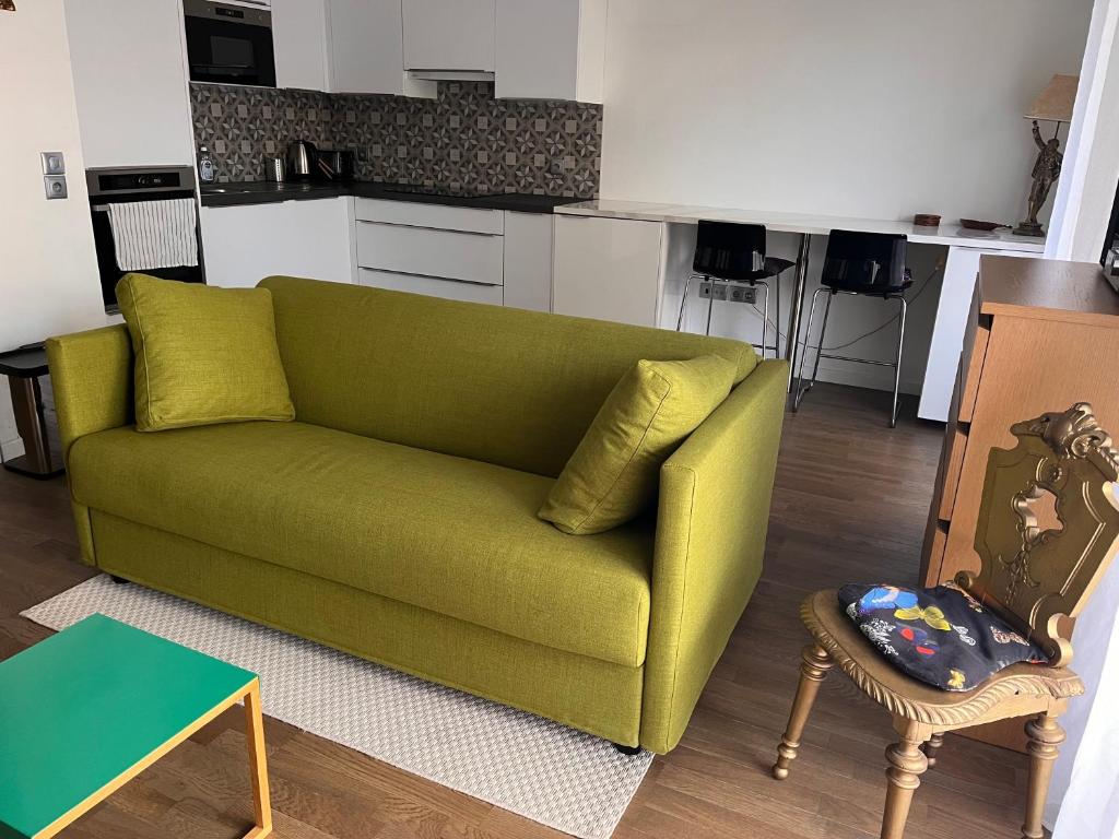 Apartment close to Paris and métro photo 2