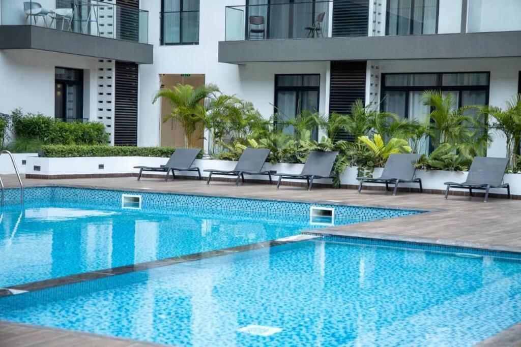 Paradise 1 bedroom Apartment @Embassy Gardens photo 4