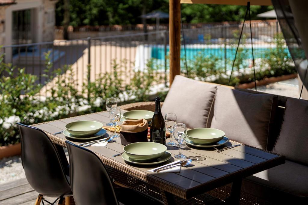 Banki Green Istrian Village - Holiday Homes & Glamping Tents photo 2