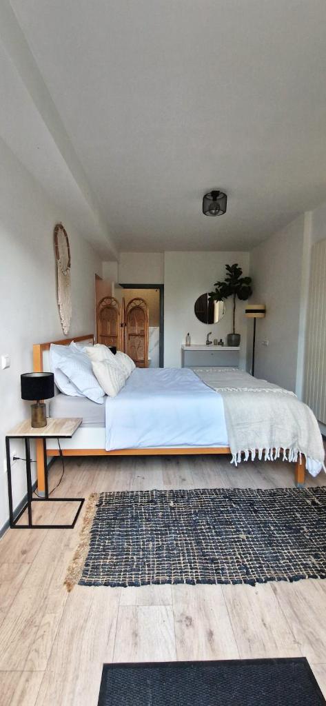 Nieuw! The West Wing Bloemendaal photo 1