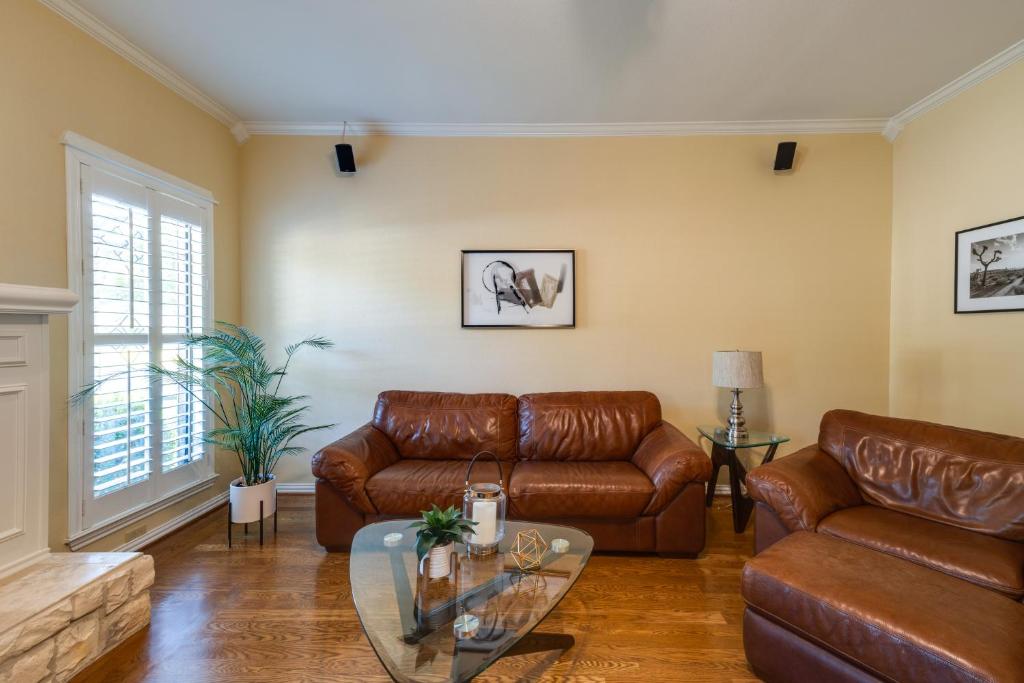 Spacious Garland Vacation Rental with Private Pool! photo 3