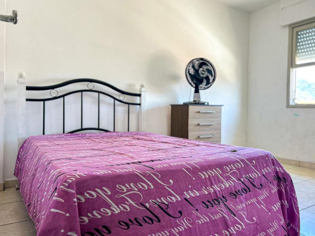 Apartamento c WiFi a 850m Praia do Gonzaguinha SP photo 1