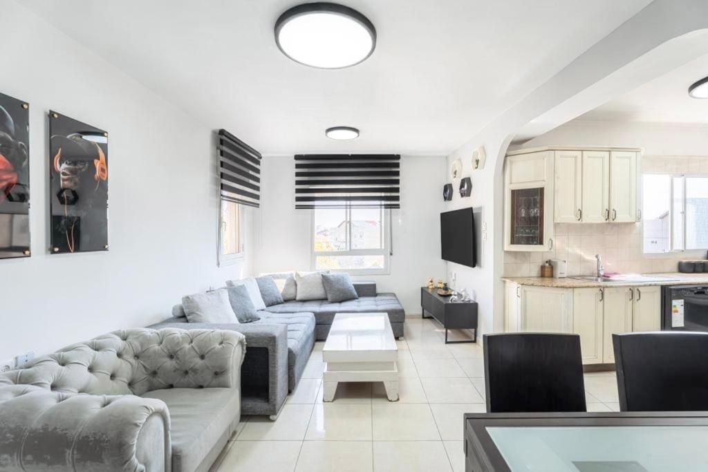 relaxing duplex in ashdod by torohome photo 4