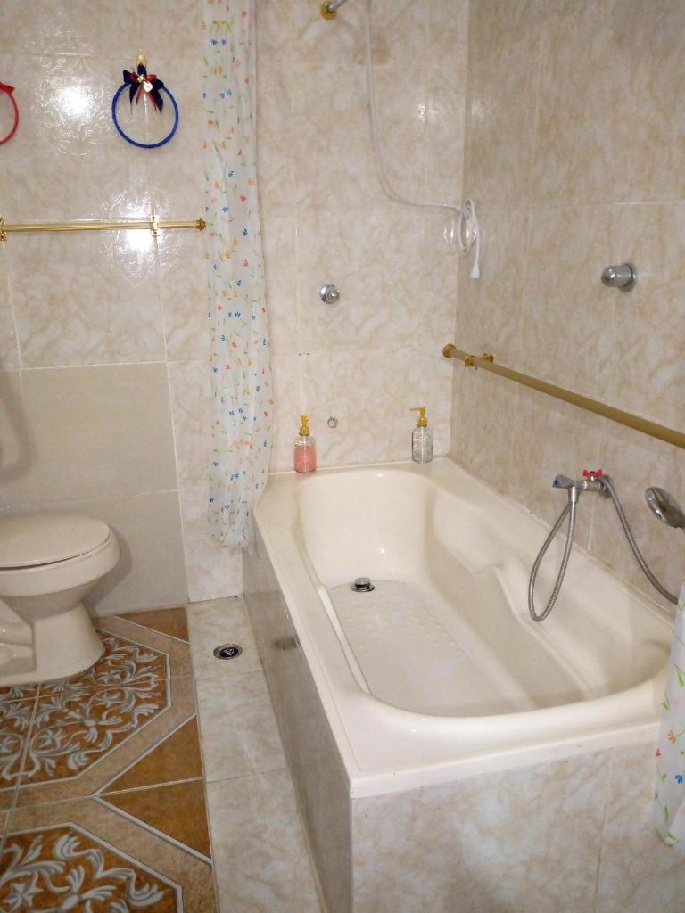 Acuarela del Rio H#1 Cerca Terminal Terrestre Habitación privada con baño photo 4