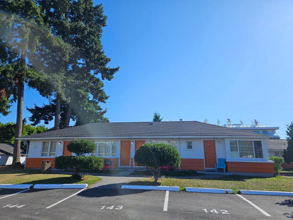 2400 Motel photo 3