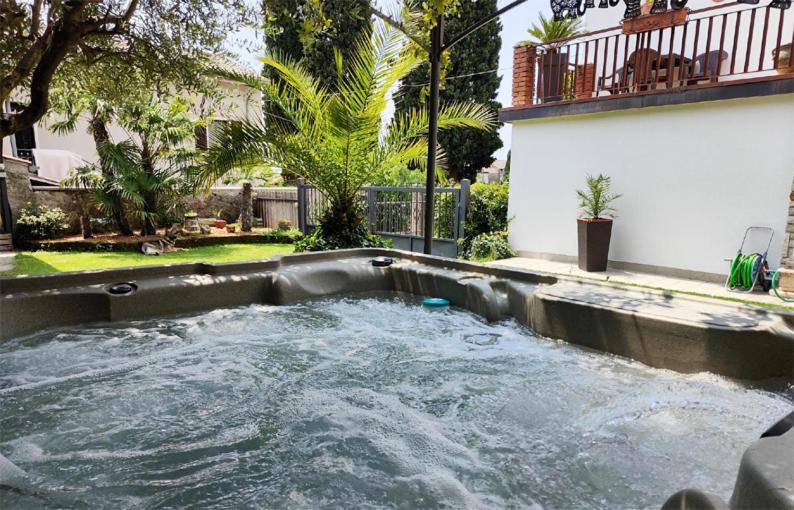 Casa Rustica con giardino photo 2