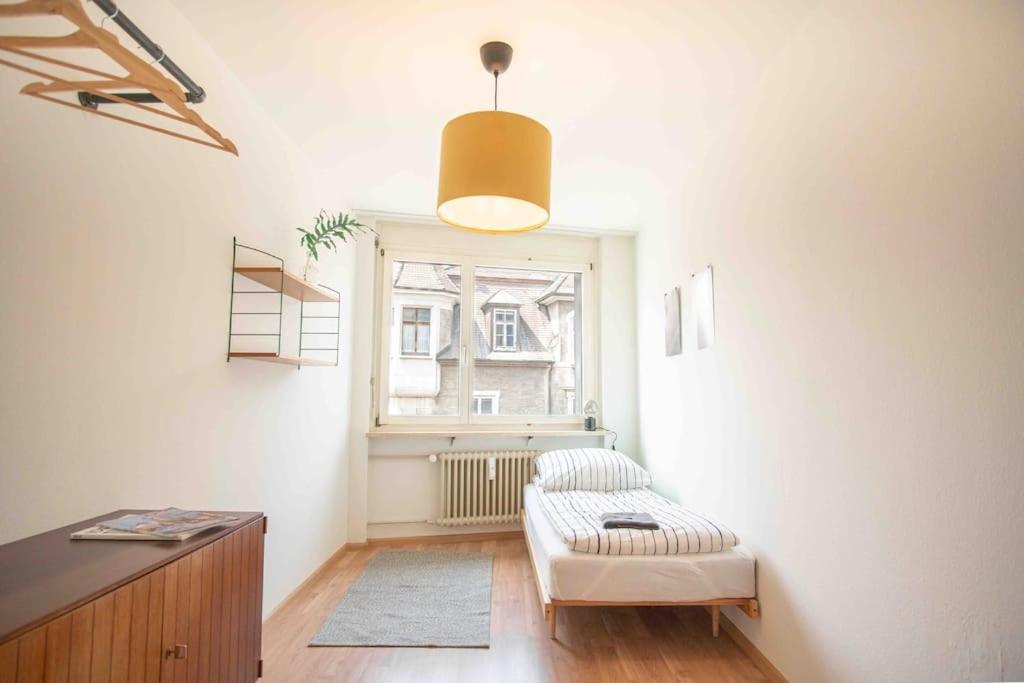 Modern 3-bedroom apartment in city centre - Tap to explore photos