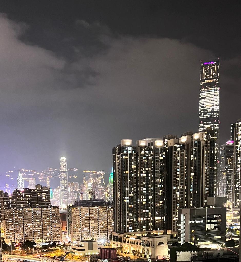 香港市中心時尚新公寓，油麻地地鐵站步行3分鐘