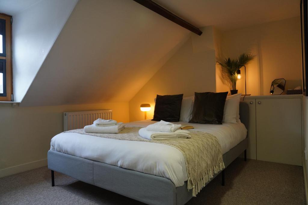 Woodstock Oxford Street- Entire Cosy Apartment- 5 mins to Blenheim Palace