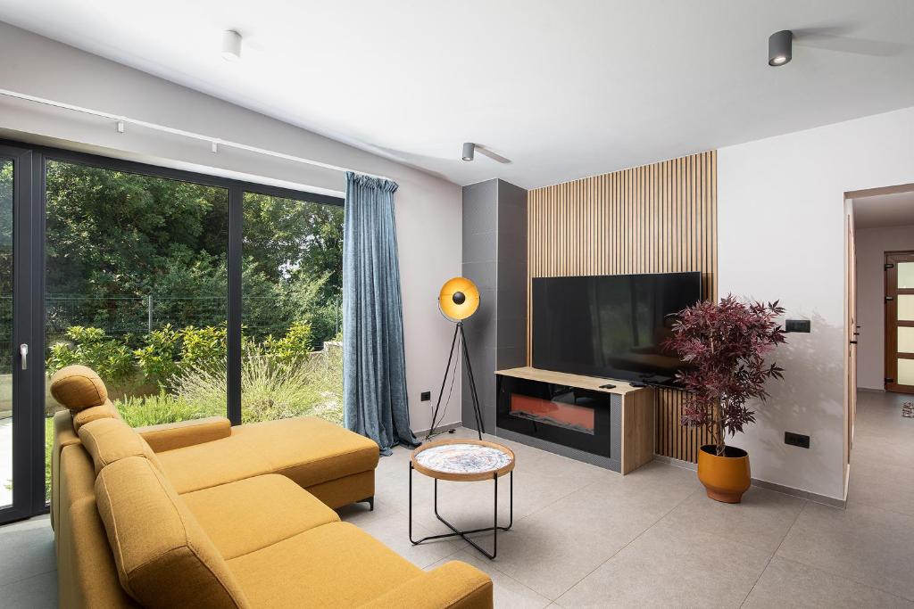 Luxury design Villa Maell with private pool and high level of privacy photo 3
