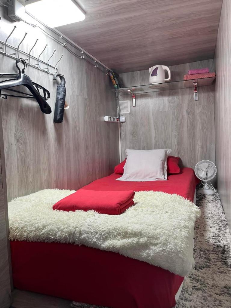 Single in the room hostel photo 2